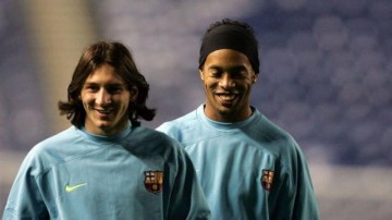 开云移动端-为时过早？ 梅西职业生涯十佳队友 佩德里榜上有名